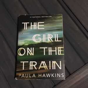 The girl on the train Paula Hawkins book novel